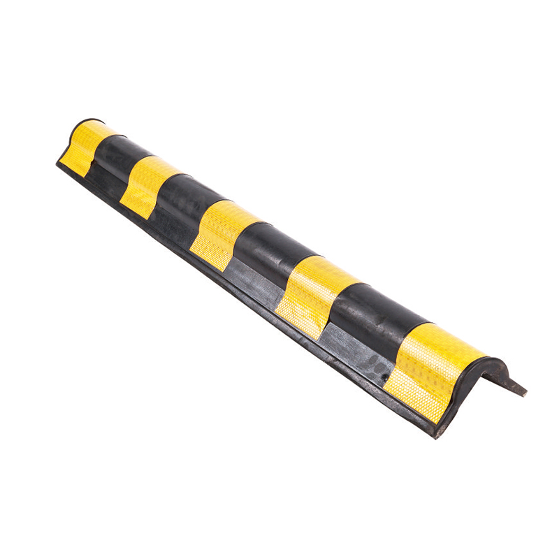 PS035 Gumové chrániče rohov